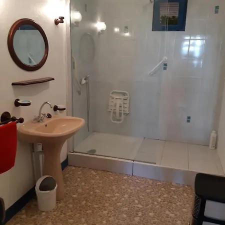 Maison Partagee Homestay Troyes